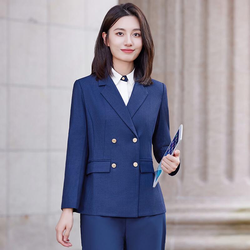 Женский профессиональный костюм-униформа на осень/зиму