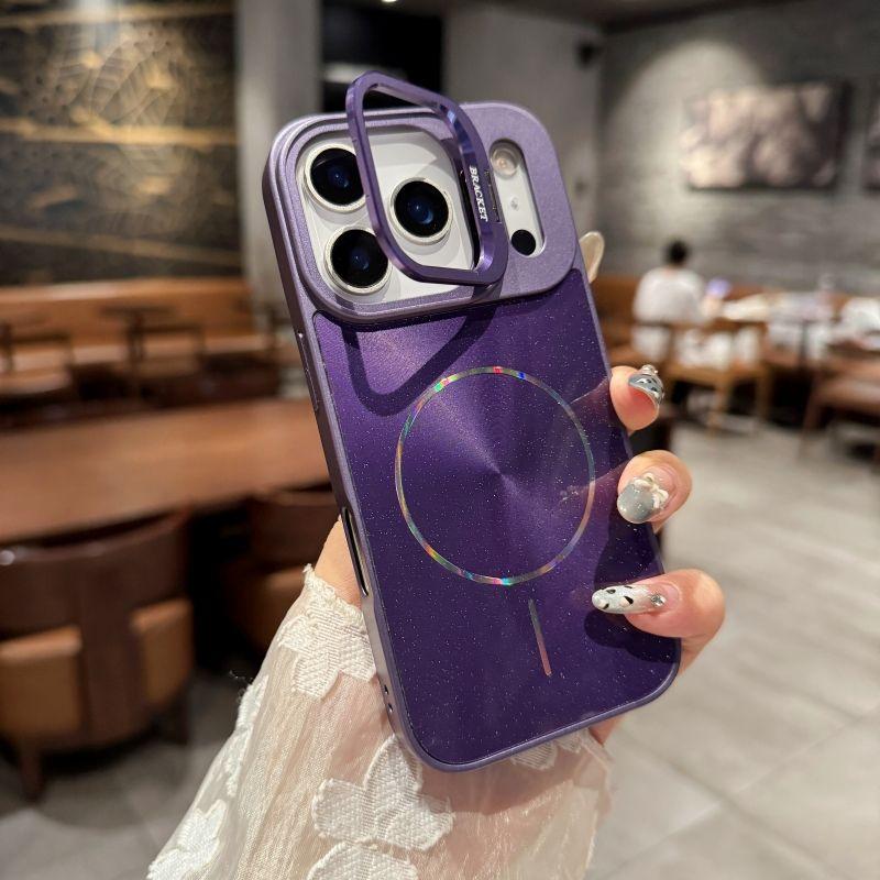 Hardware lens holder with ice crystal glitter and magnetic aurora CD pattern suitable for Apple 17PM phone protective case