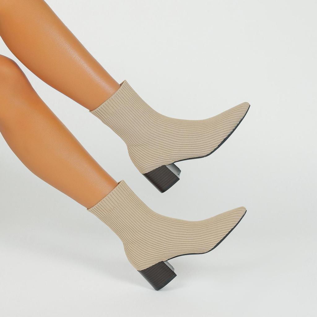 Женские вязаные зимние ботинки большого размера с острым носком, повседневные короткие, на толстой подошве, мягкие, эластичные, ботинки Martin, рыцарские туфли 34-43