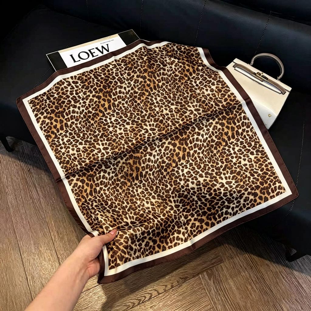 ins trendy small square scarf women's small scarf neck protection scarf decoration spring and autumn versatile thin silk scarf summer 71x71