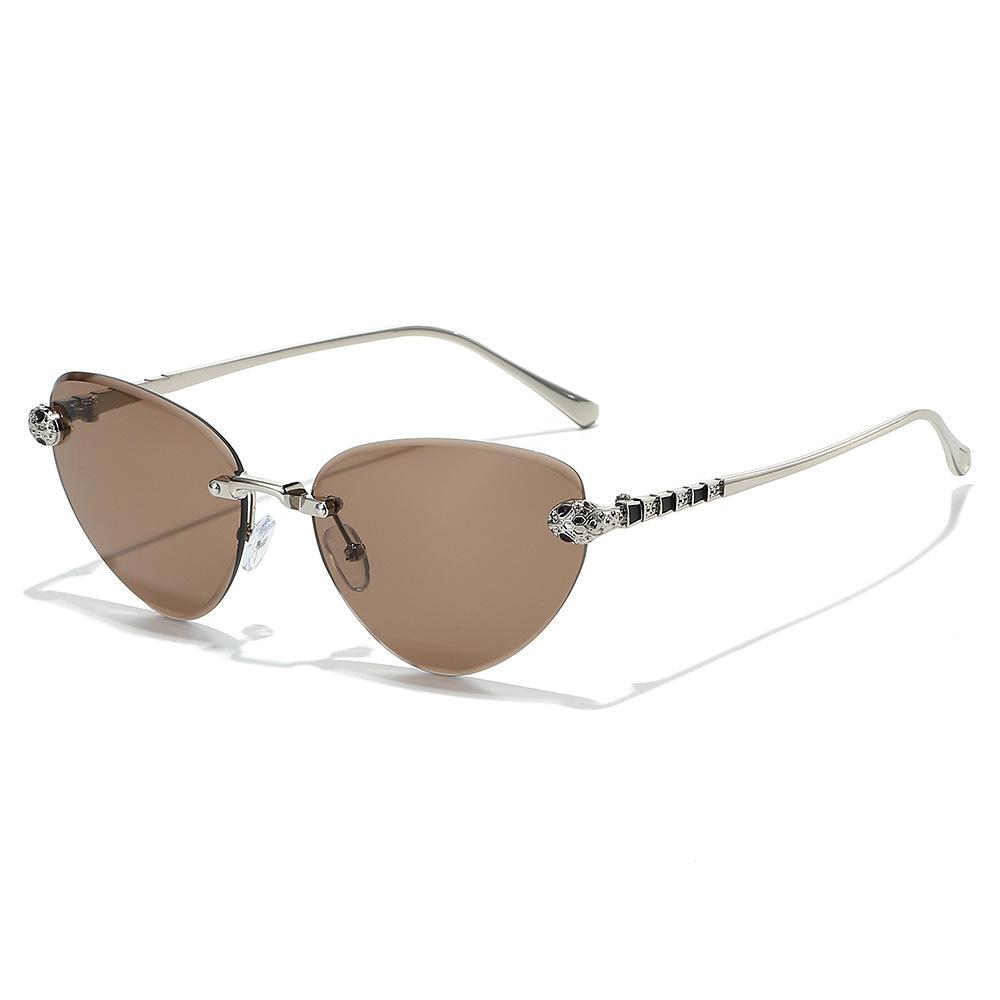 New cat's eye fashion sunglasses, European and American personalized frameless ins fox triangle sunglasses for women