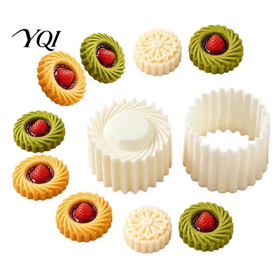 Home Baking Gadgets 2-in-1 Round Mooncake Mold, Double Ended Pastry Press with Scallop And Handheld Cookie Stamper Spiral Embossing for DIY