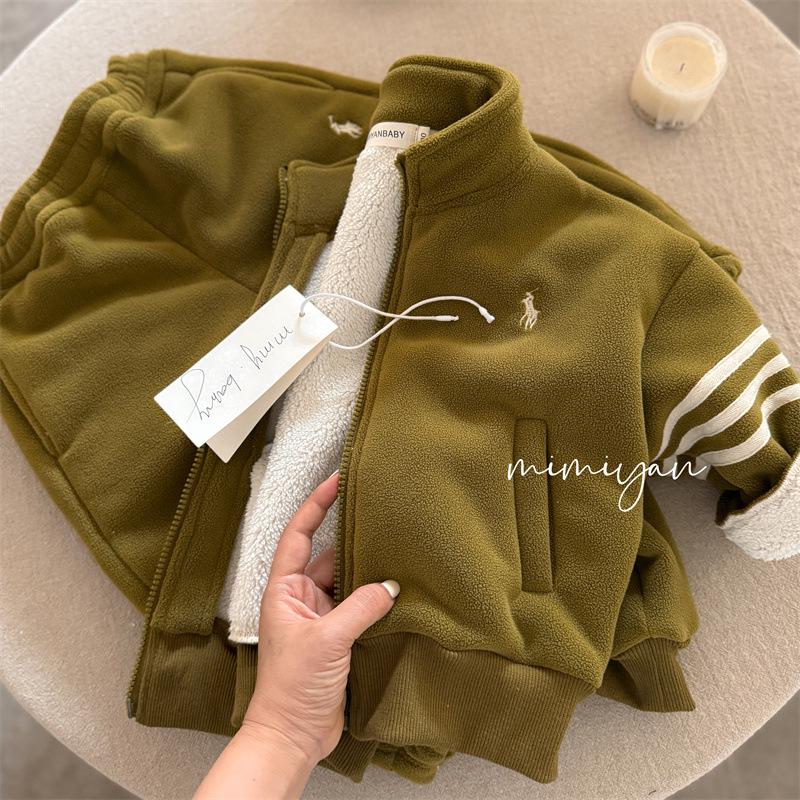 2024 Детская плюшевая теплая куртка и модный флисовый костюм из двух частей для мальчиков и девочек