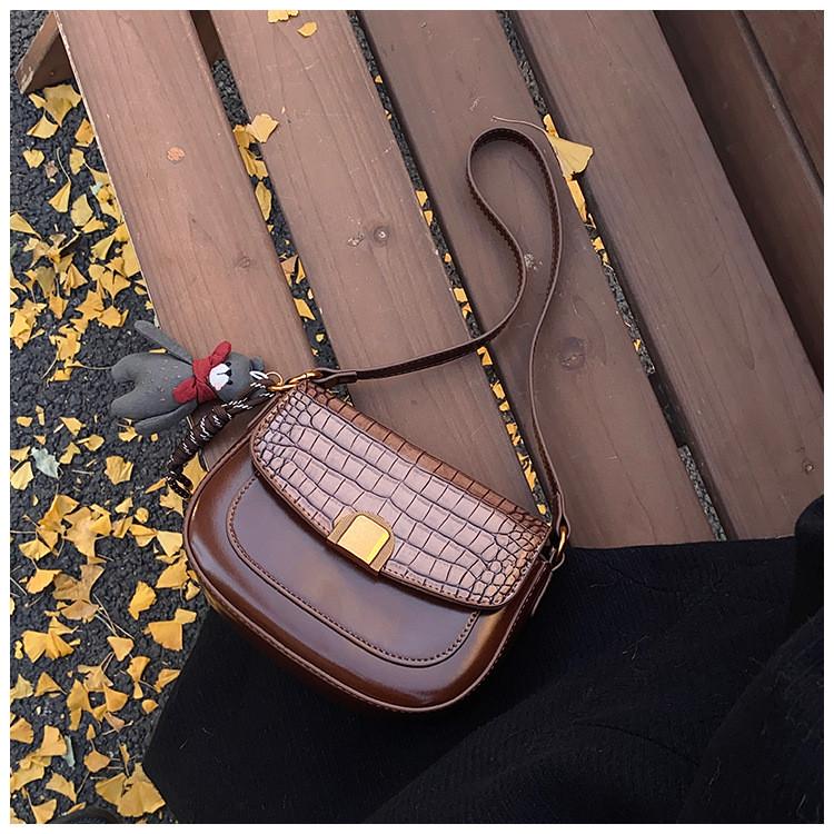 Ielgy French Niche Saddle Bag Autumn Winter One-Shoulder High-End Retro All-Match Fashion Cross-Body Bag