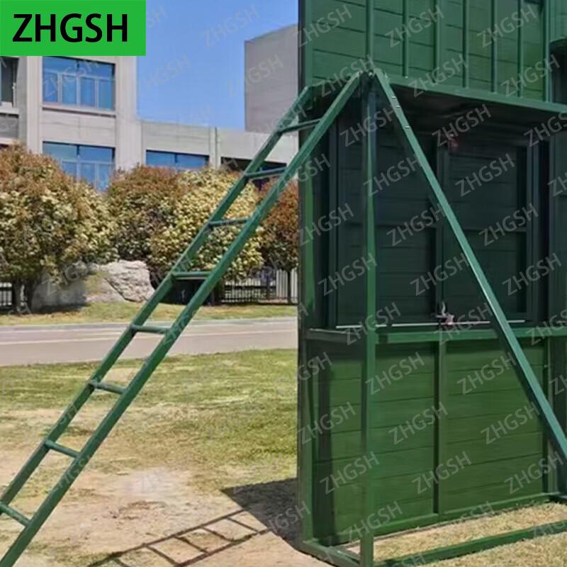 Outdoor Climbing Wall Training Platform