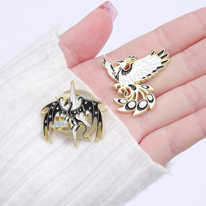 Dragon Eagle Enamel Pins Pterosauria Brooches Lapen Pin Badge Backpack Decor