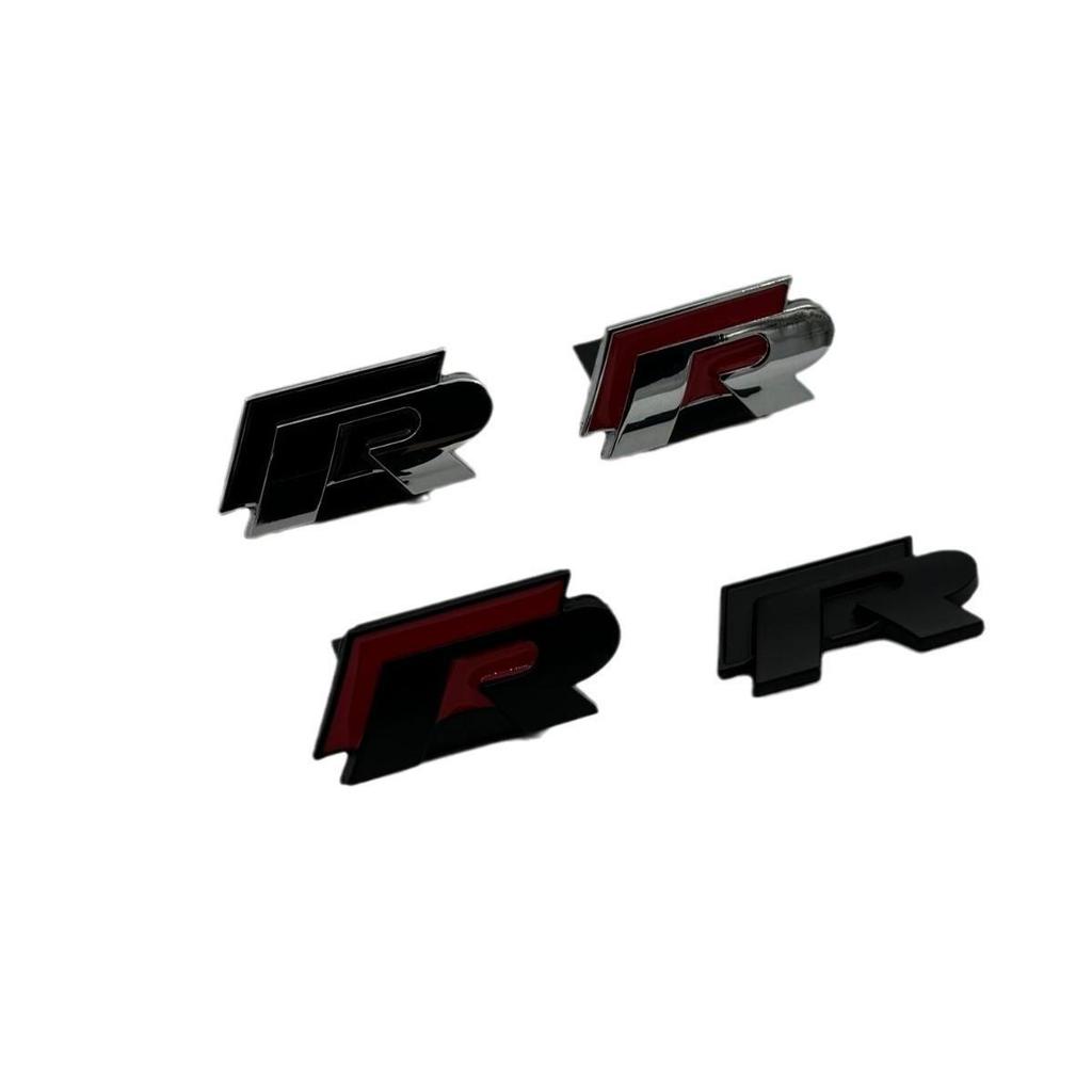 Этот значок решетки R-Line, подходящий для модификации Volkswagen Polo и Tiguan, разработан для металлических решеток.