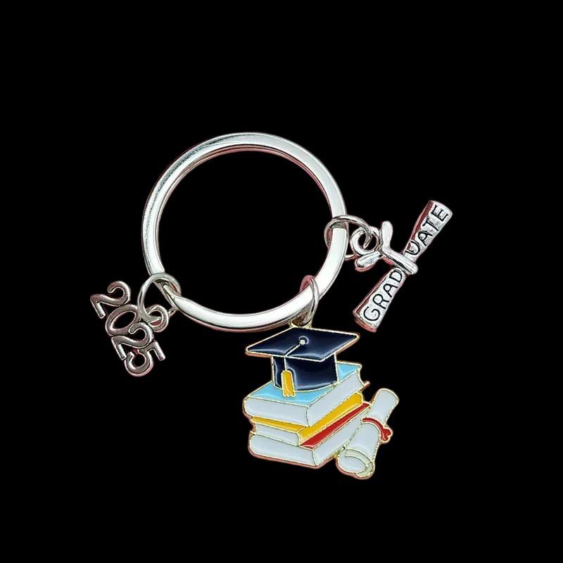 Брелок для ключей на выпускной сезон 2025 года, памятный знак, гравированный сплав, креативный брелок в виде книжной крышки, уникальный, многофункциональный