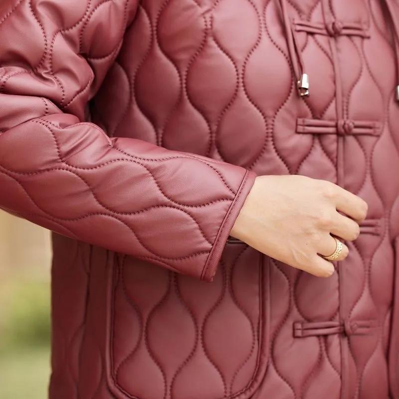 Chinese-style Mother Plus Velvet Jacket, PU Leather, Windproof Clothes, Autumn and Winter Age-reducing Retro Cotton-padded Clothes