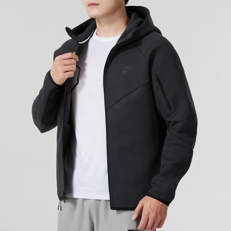 Nike Куртки Мужские Черные С Капюшоном Умеренные Прочие HV0950-060