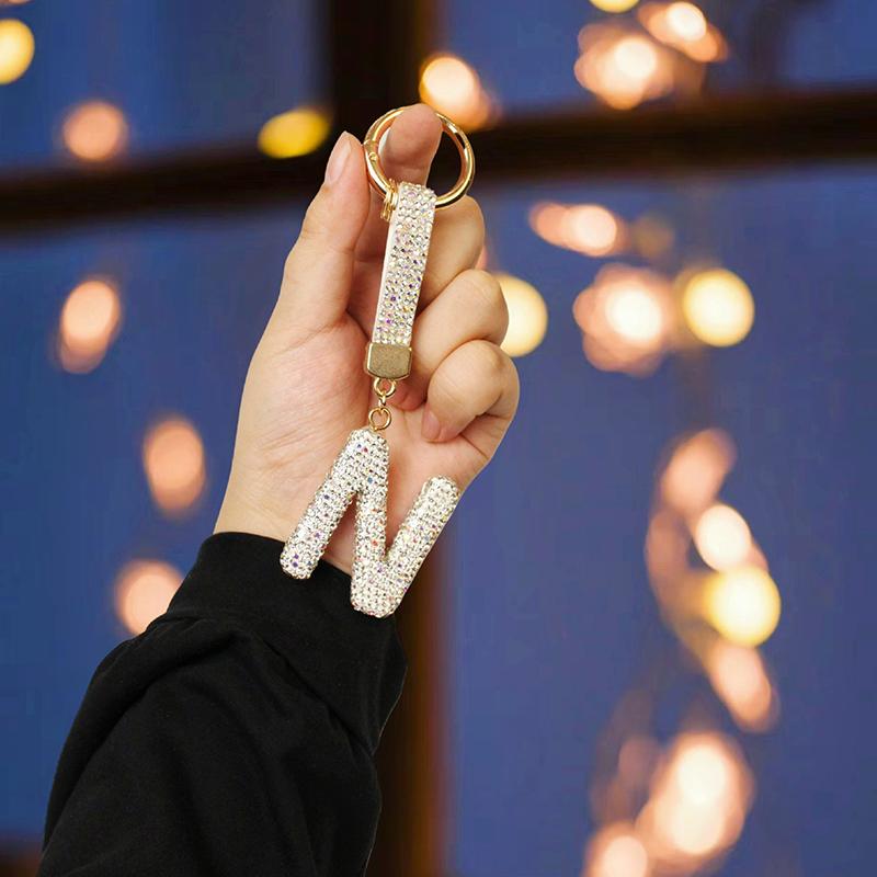 1 шт. Брелоки Идеальный подарок Дизайн с буквой Блестящий брелок Аксессуар Дизайн с полными стразами Подвеска на удачу 26 букв алфавита