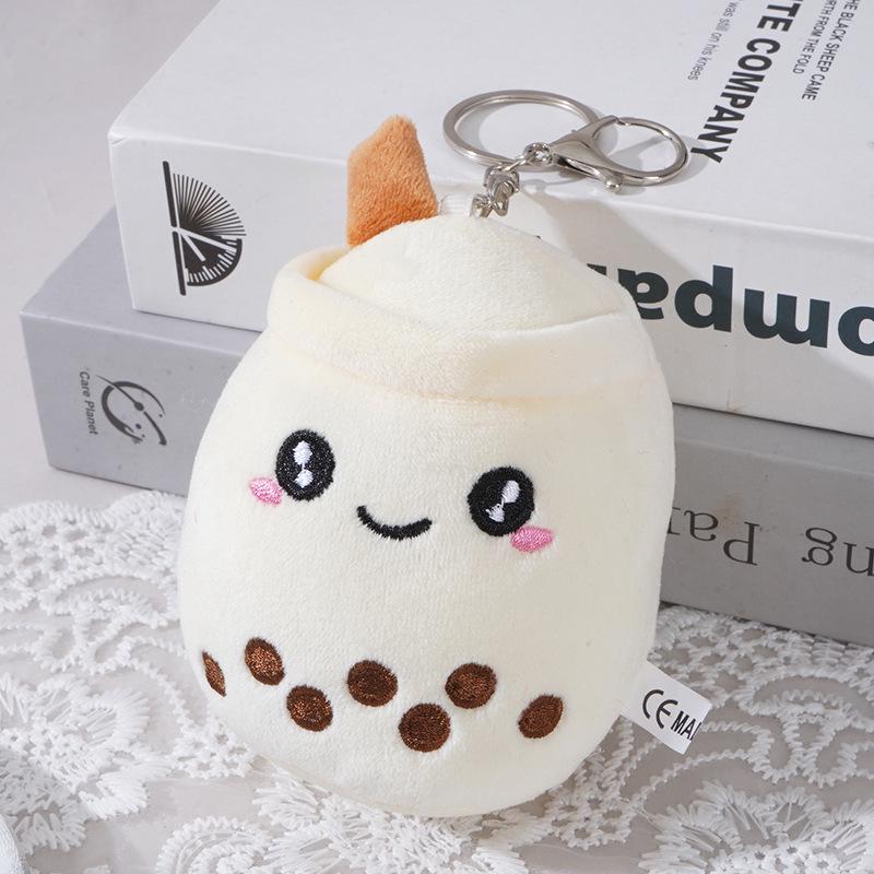 Плюшевый брелок в виде куклы с фруктовым бабл-ти в подарок