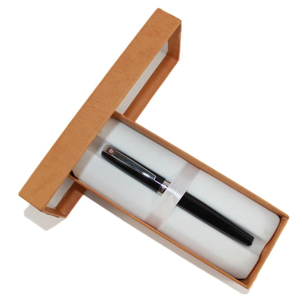 Gullor Deluxe Hero Medium Art Nib Fountain Pen In Black Comes with Original Box
