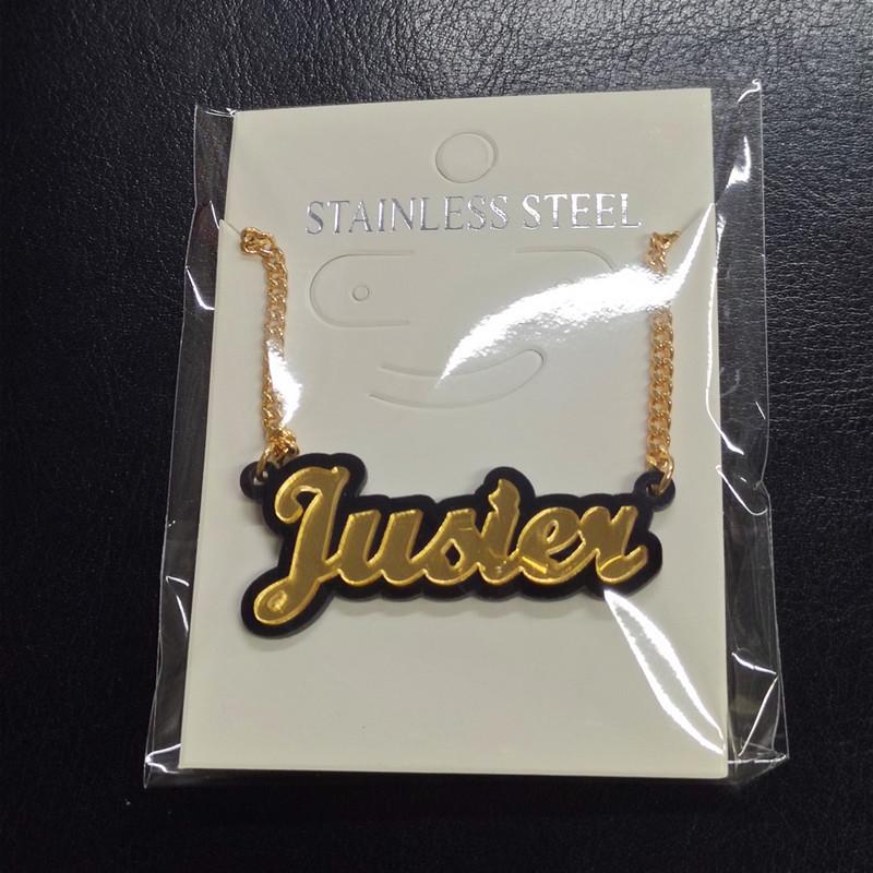 Акриловое ожерелье с именем из английских букв на заказ - европейский и американский стиль