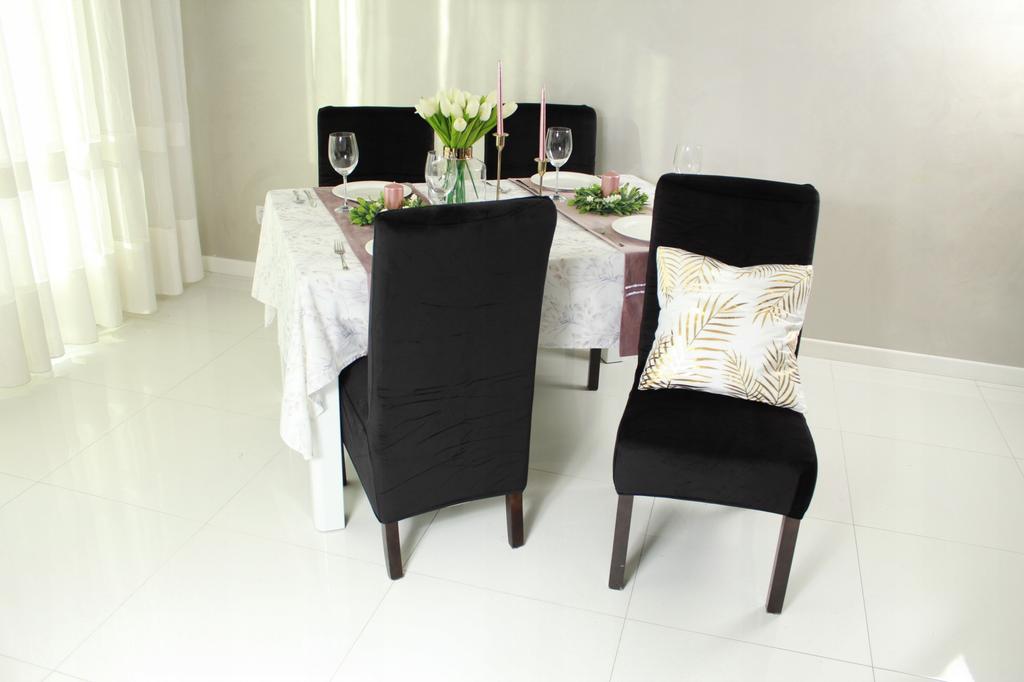 Black Velvet Elastic Chair Cover [21Dt]