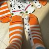 Новые забавные носки с разделенными пальцами и принтом абстрактной угри Квирки-аквариумный стиль Носки средней длины для мужчин и женщин Уникальные забавные носки