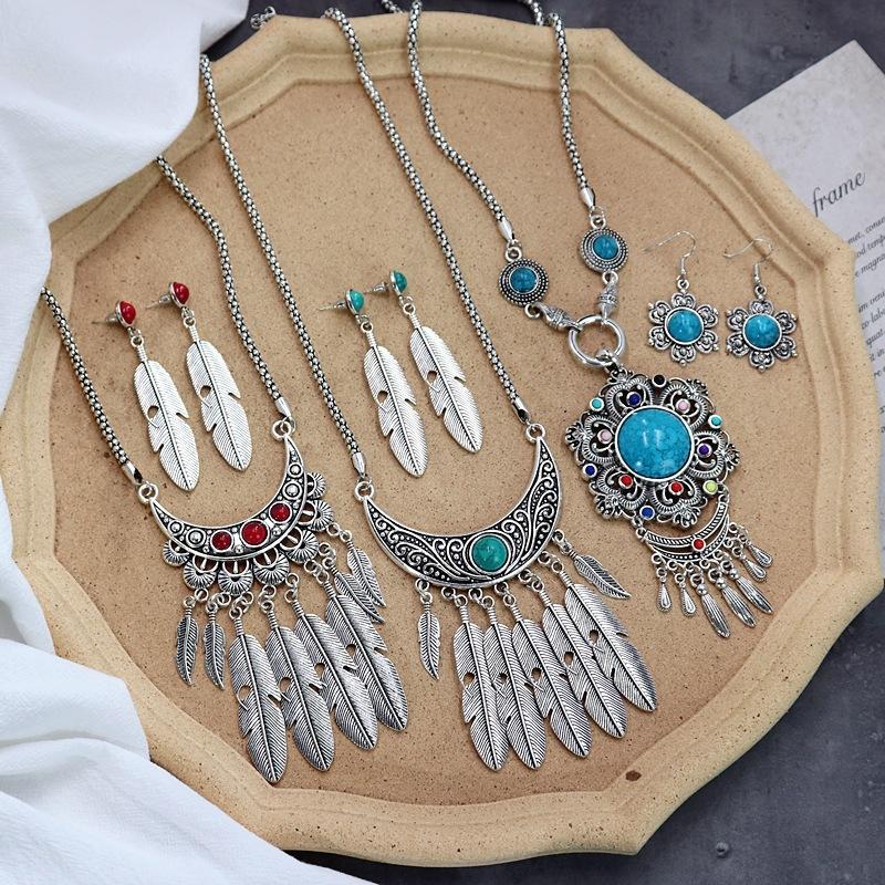 Vintage National Turquoise Necklaces Bohemian Versatile Temperament Exaggerated Rare Turquoise Pendant Necklaces Earrings Set