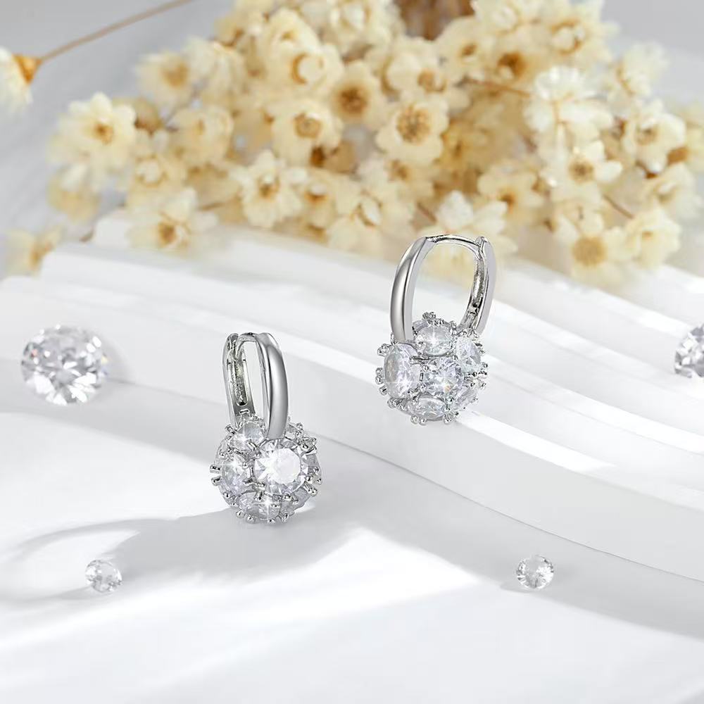 Full Diamond Ball Earrings, Shiny Zircon Ball Earrings, Women's Exquisite Versatile Flash Diamond Earrings.
