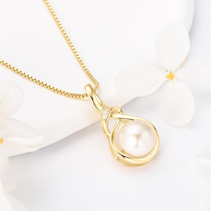 Charm Necklaces 14K Gold Filled 8-9mm Freshwater Pearl Moissanite Pendant Necklace for Women Wedding Jewelry Gift