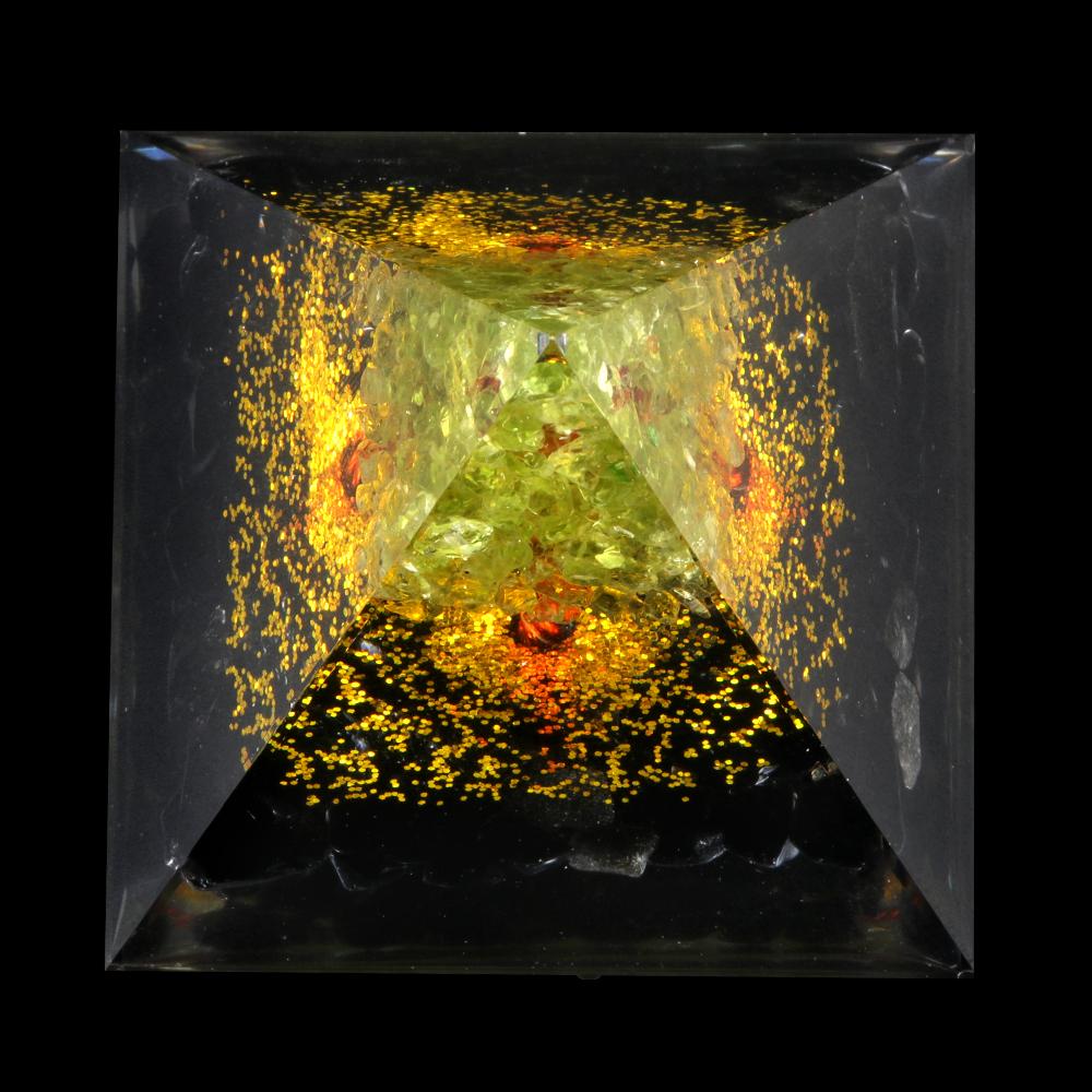 1 шт. Пирамида из натуральной каменной крошки, декоративная, Рейки, целебные камни, предметы интерьера, пирамида Древо жизни, настольный декор для дома, украшения, подарки на удачу