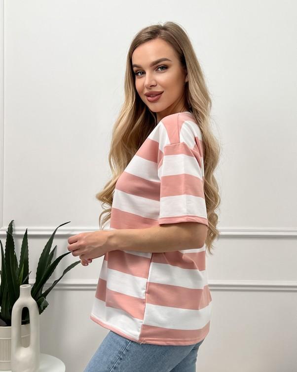 Полосатая футболка с надписью ISSA Plus