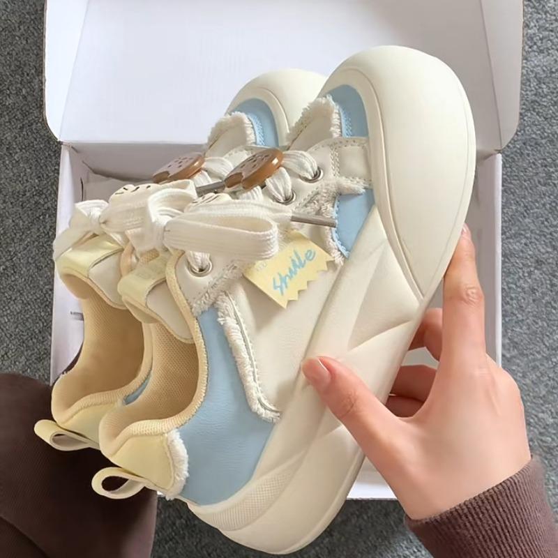 Новые кроссовки Niche на толстой подошве с протектором — это универсальные и повседневные кроссовки.