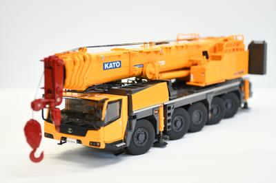 Миниатюрный вездеходный кран Kato Works KATO KA-1300R 1/50