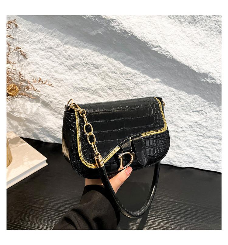 Shoulder Designer Elegant Bag For Women Modern Chain Detail Versatile Small Handbag