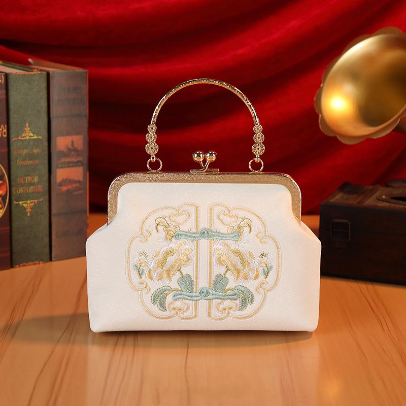 Элегантный вышитый клатч для подружки невесты Hanfu - стильная сумочка на пуговицах