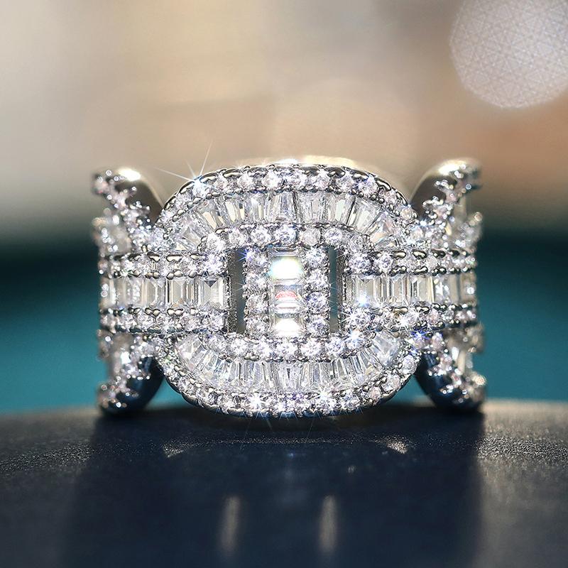 Luxury Full Sparkling CZ Women Ring Geometric Design Fashion Party Engagement Charming Accessories Temperament Jewelry