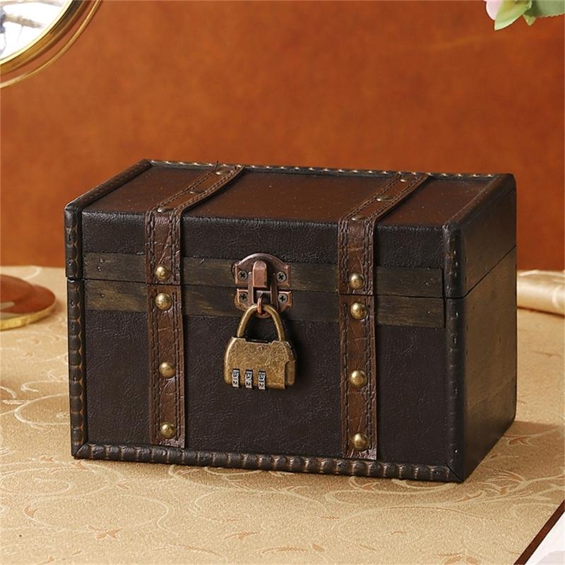 Practical Old Fashioned European Styles Sturdy Wood Trunk Stylish Storage Solution for Traveler and Fashion Lovers