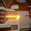 16-20 Land Cruiser LC200 Декоративная полоска для указателя поворота и фары с бегущим светом