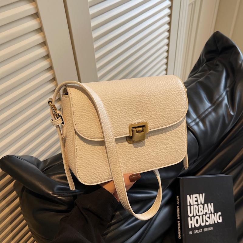 Модная маленькая квадратная сумка женская новая сумка-мессенджер универсальная на плечо подмышку