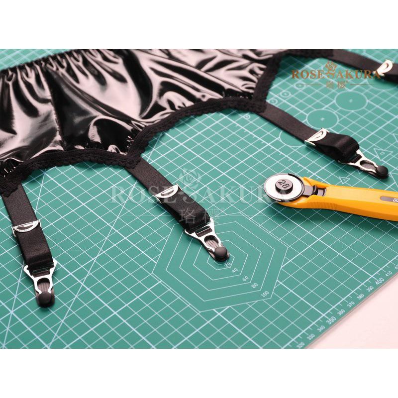 Luoying 8382 Patent Leather Garter with Metal and Rubber Buckles - European & American Style Stockings Accessory