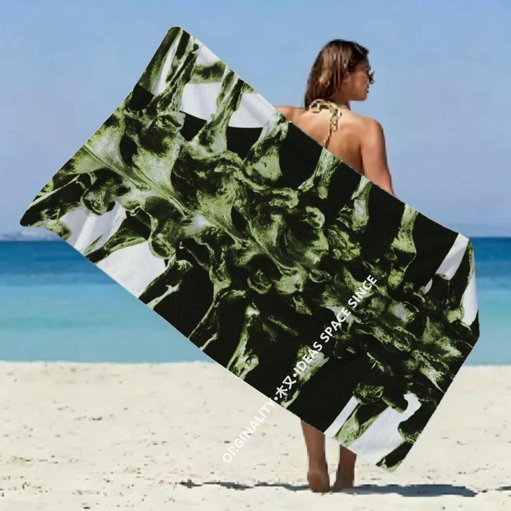 Skull Spine Gothic Beach Towel Patterned Sunscreen And Windproof Suitable For Swimming Pool Camping Travel