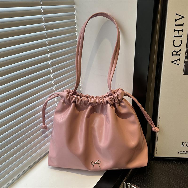 Сумка-ведро со шнурком и складками для женщин, новая модная летняя повседневная универсальная сумка-тоут на одно плечо большой вместимости