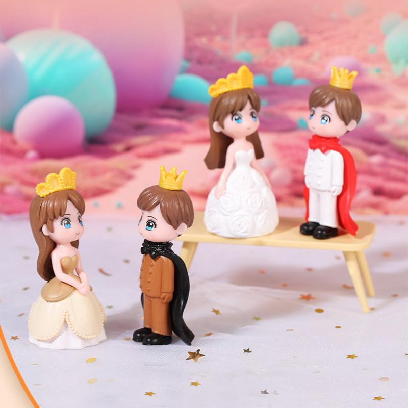 1Pair Mini Couples Figurines Micro Landscape Diy Miniatures Plastic Crafts Fairy Garden Moss Dollhouse Terrarium Home Decor