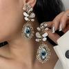 Модные серьги для женщин Дамы