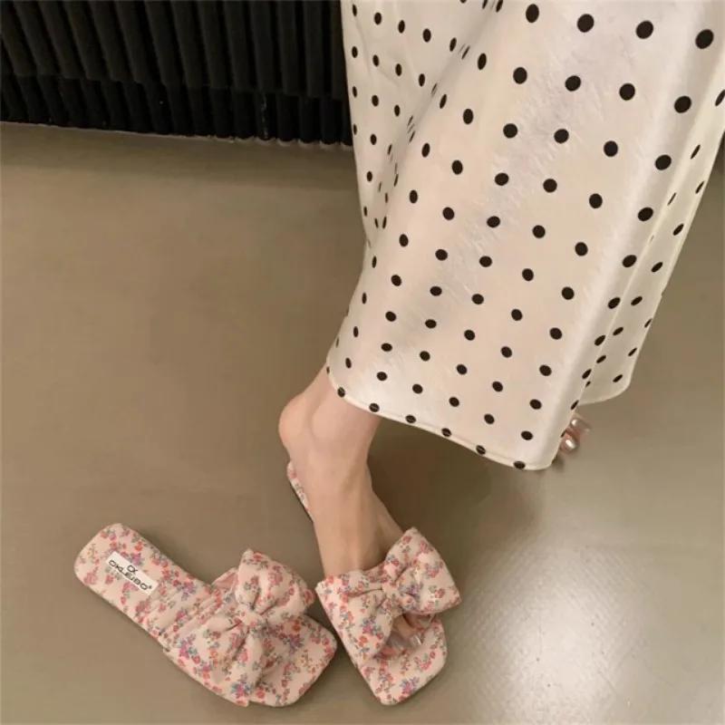 Модные женские тапочки Квадратный носок Бант-бабочка Плоская подошва Женская обувь Платье Улица Корейский стиль Лето Zapatillas De Mujer