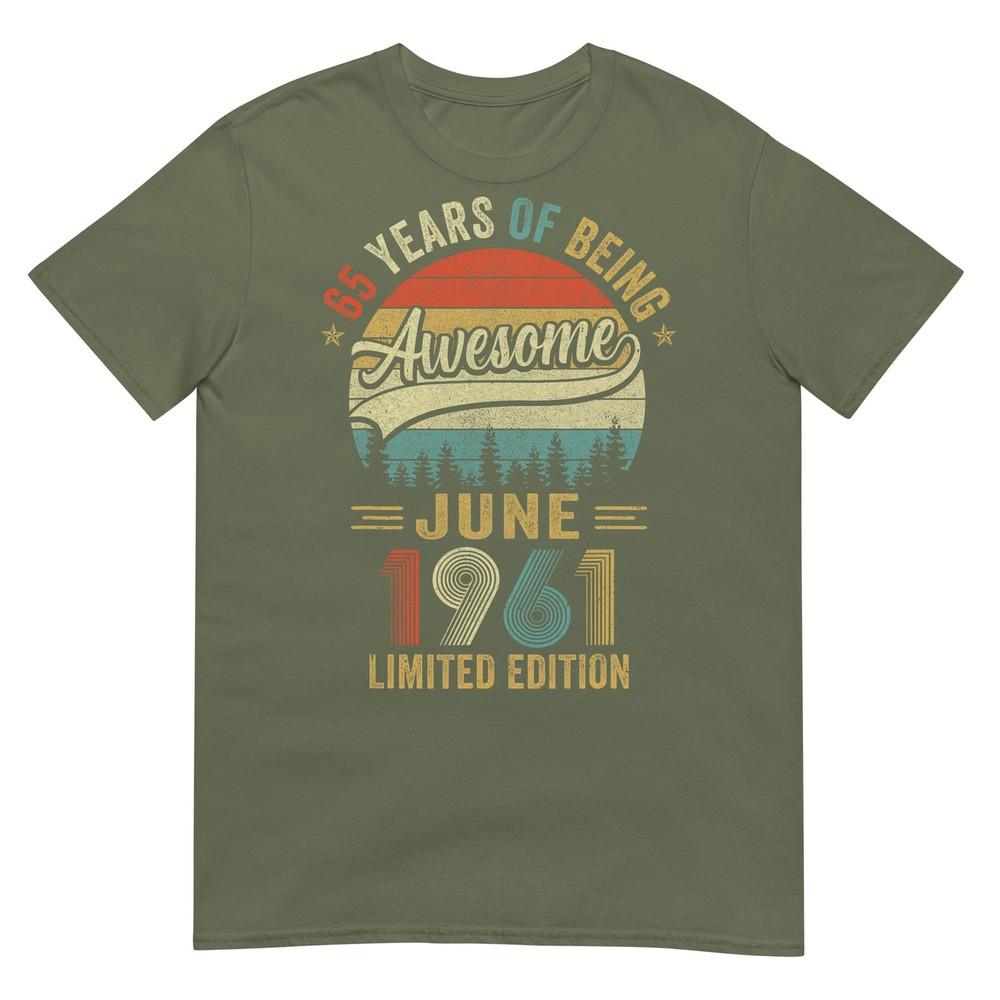 Vintage June 1961 65 Years Old 65th Birthday Unisex Unisex Tshirt