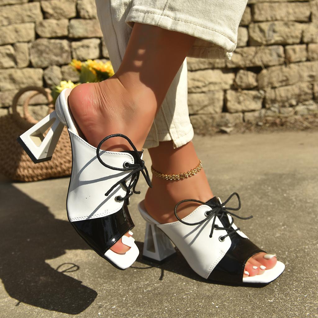 Босоножки с открытым носком Женские 2025 Элегантные Женские Туфли на Высоком Каблуке Летняя Мода Комфортные Толстые Средние Каблуки Шлепанцы Металлическая Декорация