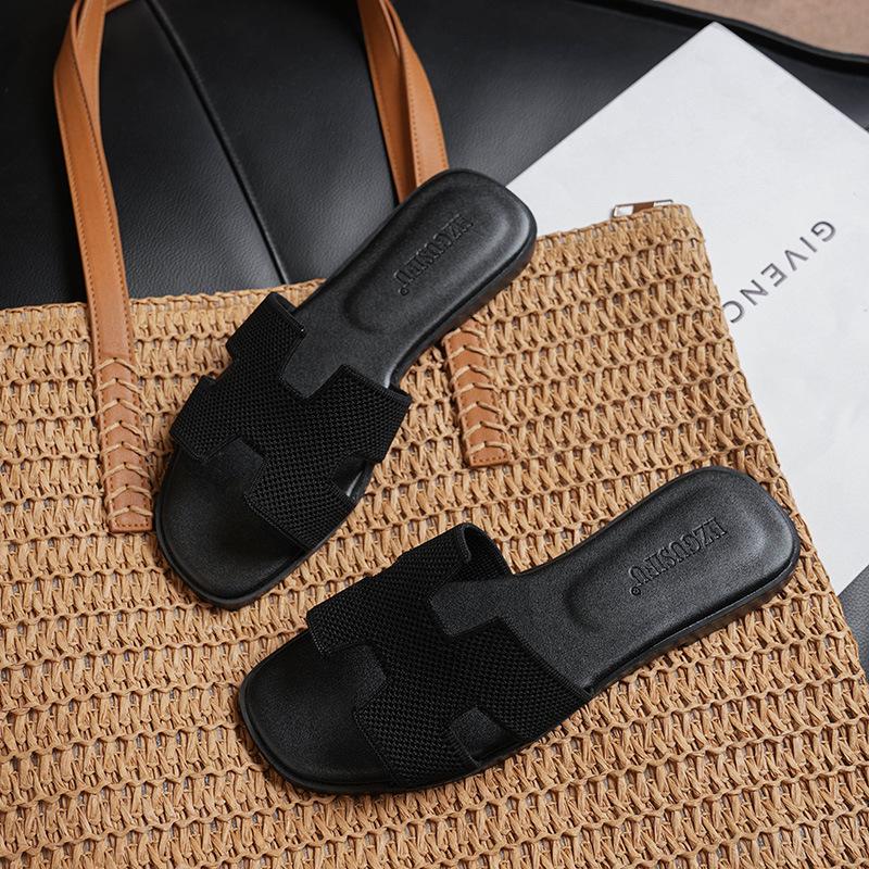 Slippers Women's Outer Wear 2025 New Summer Fashion Versatile Flat Bottom One-word Beach Travel Sandals Comfortable