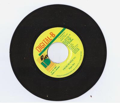 7-дюймовая пластинка PAPA SAN - From Mi Kiss You NONE Digital-B 1993 Ямайка Регги, Ска и Даб Б/У