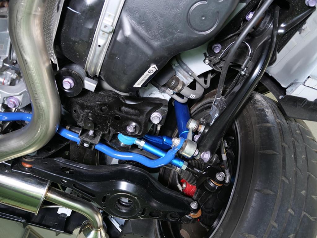 CUSCO Регулируемый задний нижний рычаг для Toyota GR Yaris GXPA16 4WD 6MT (Фронт) 1,6 л (Турбо) (Номер детали 1C7474G)