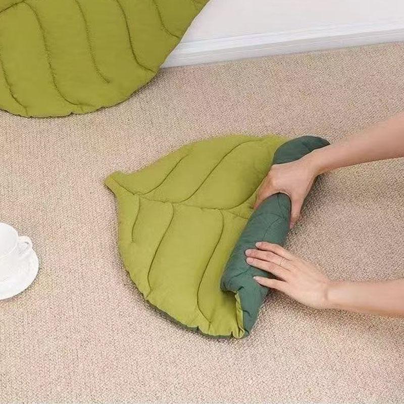 Cat Bed Mats Soft Cotton Leaf Shaped Kitten Cat Puppy Dog Bed Mat Sleep Blanket Home Pets Double Sided Pad Floor Rugs Washable