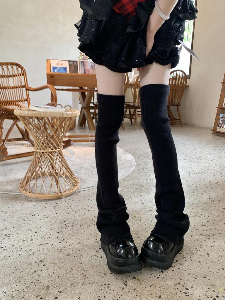 Versatile Grey Extra Long Over-the-Knee Women's Thigh-High Leg Warmers for Autumn and Winter