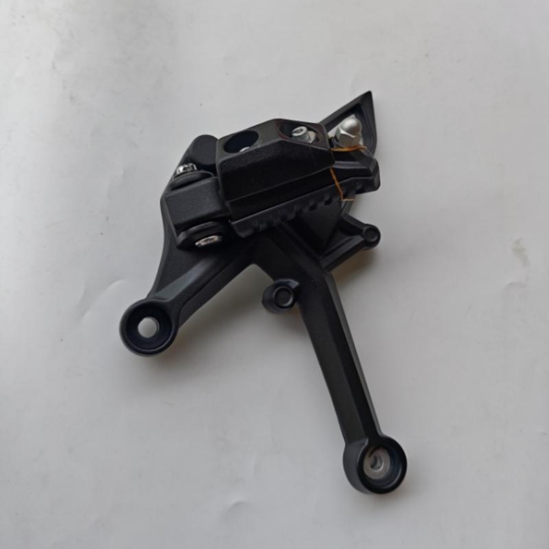Motorcycle Front Left Right Pedal Foot Rest Peg Bracket Footrest Footpeg For CFMOTO 250NK 2022 2023 CF250NK CF250-B CF MOTO