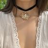 Chic Sunflower Charm Necklace Alloy Pendant Choker Chain Retro Sun Flower Choker Necklaces Handmade Neckchain