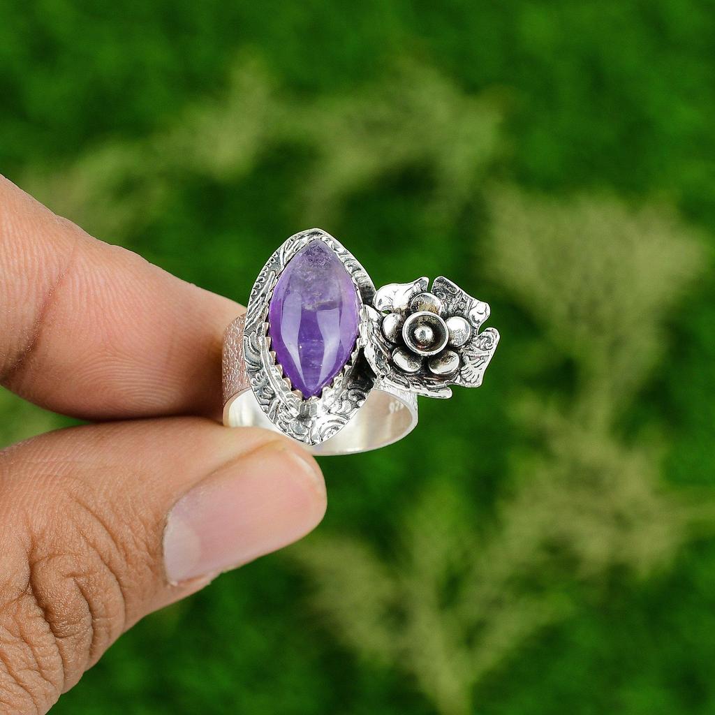 Натуральный африканский аметист, эффектное кольцо-цветок, размер 7,25, серебро 925 пробы, для женщин