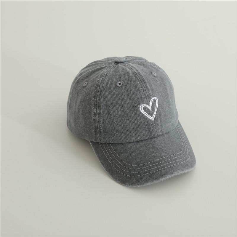 New Baby Embroidery Love Baseball Hats Retro Boy Girl Sunscreen Hat Solid Children Peaked Cap Outdoor Vacation Kids Cotton Caps